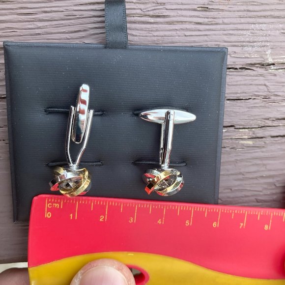 New Two Tone Silver and Gold Knot Cufflinks with Cufflink Case - Picture 2 of 5